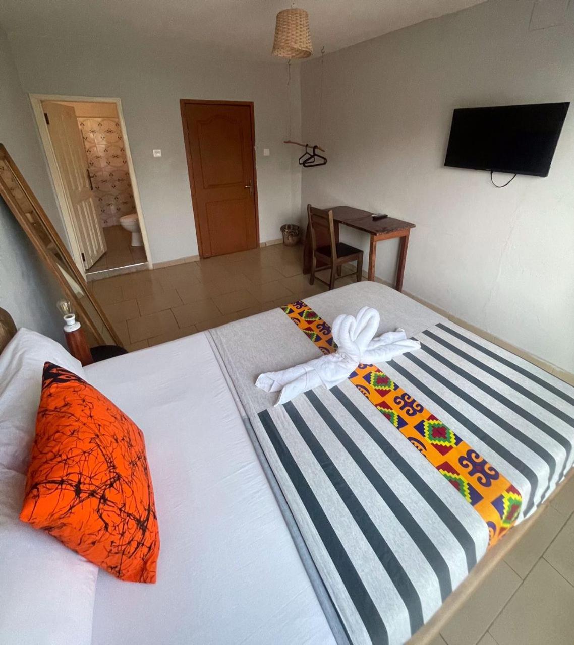 Afiki Hotel Elmina Luaran gambar