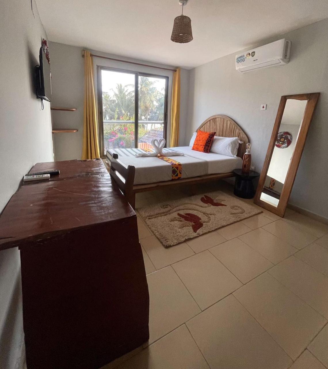 Afiki Hotel Elmina Luaran gambar