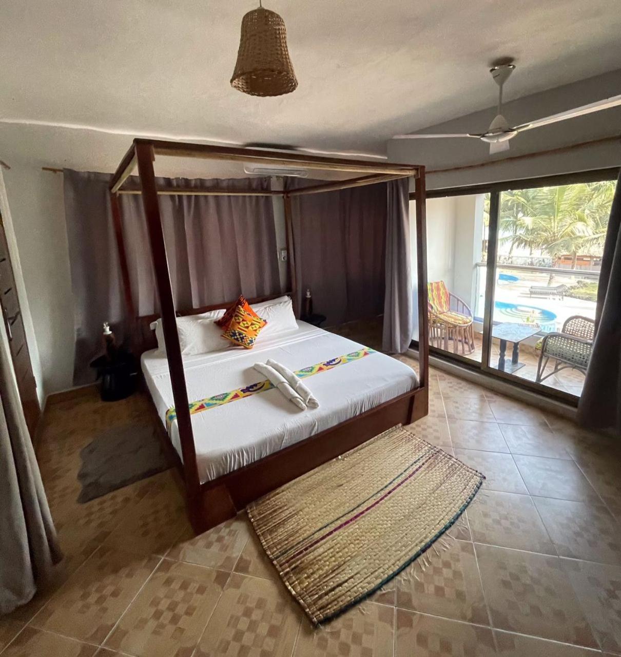 Afiki Hotel Elmina Luaran gambar