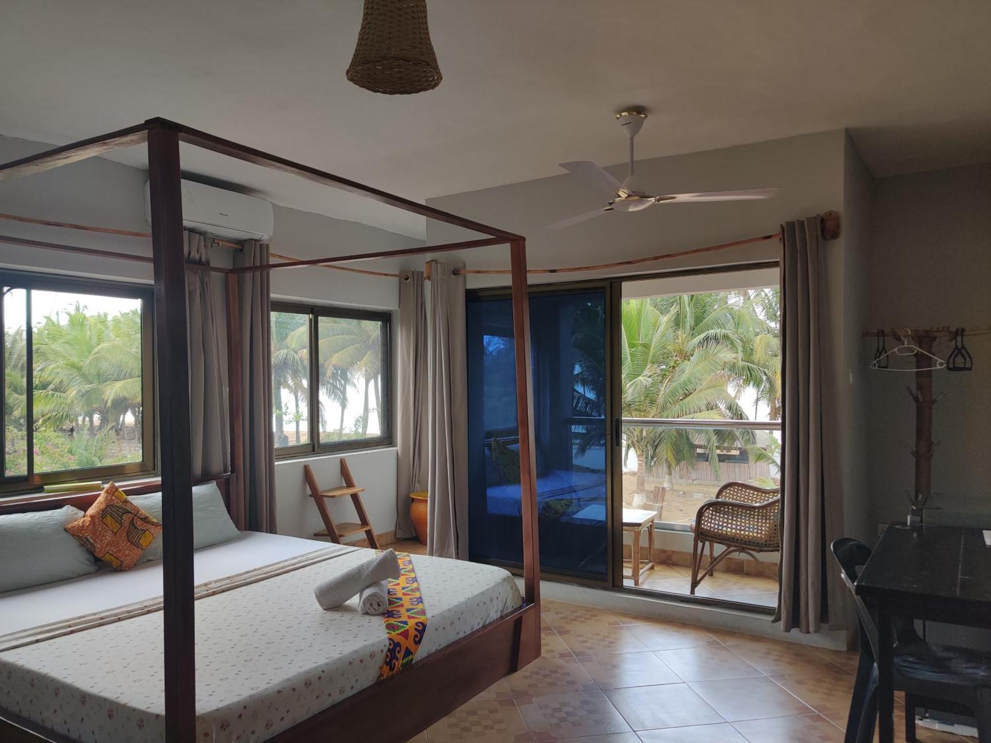 Afiki Hotel Elmina Luaran gambar