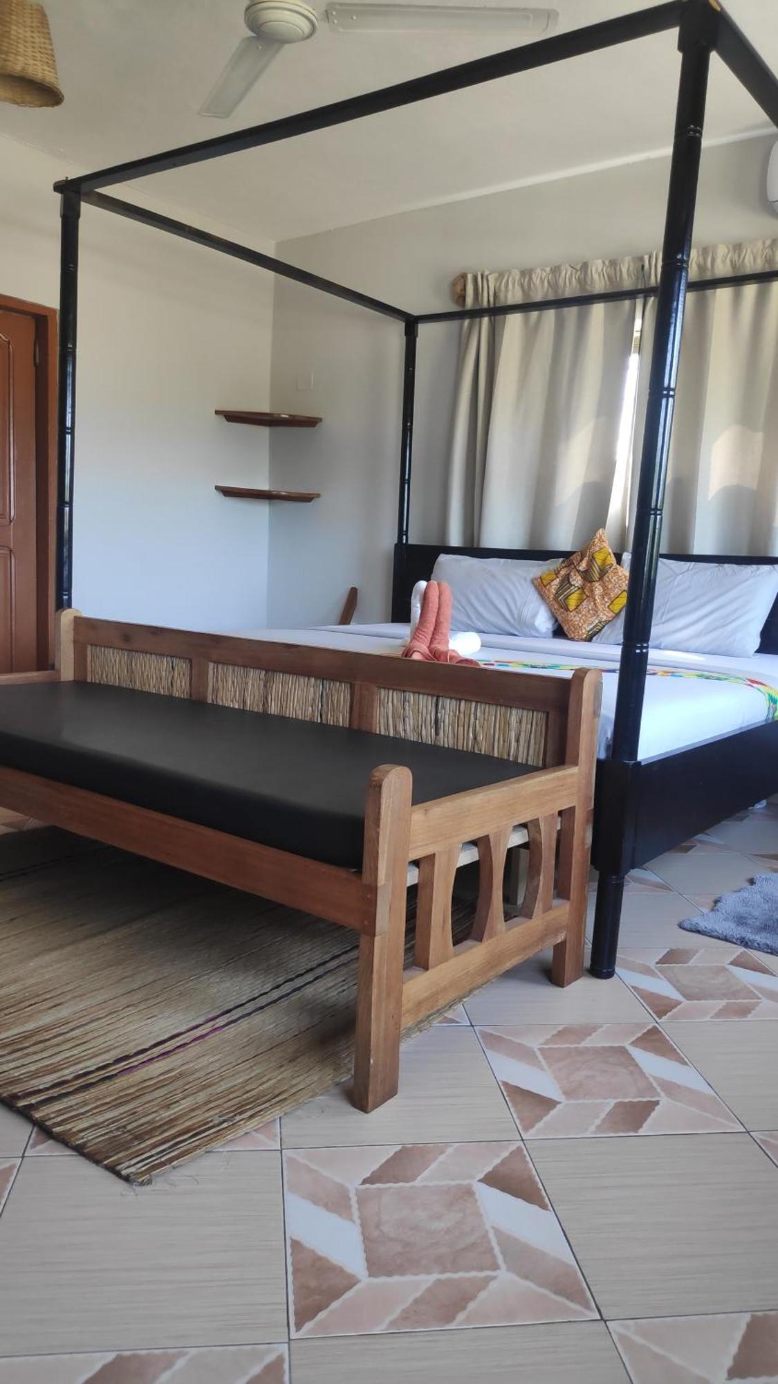 Afiki Hotel Elmina Luaran gambar