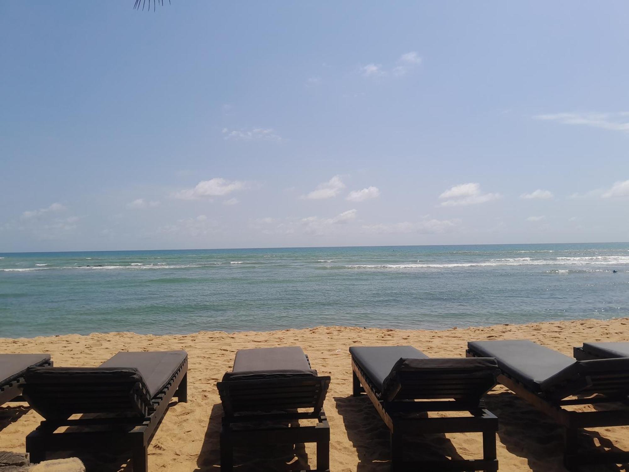 Afiki Hotel Elmina Luaran gambar