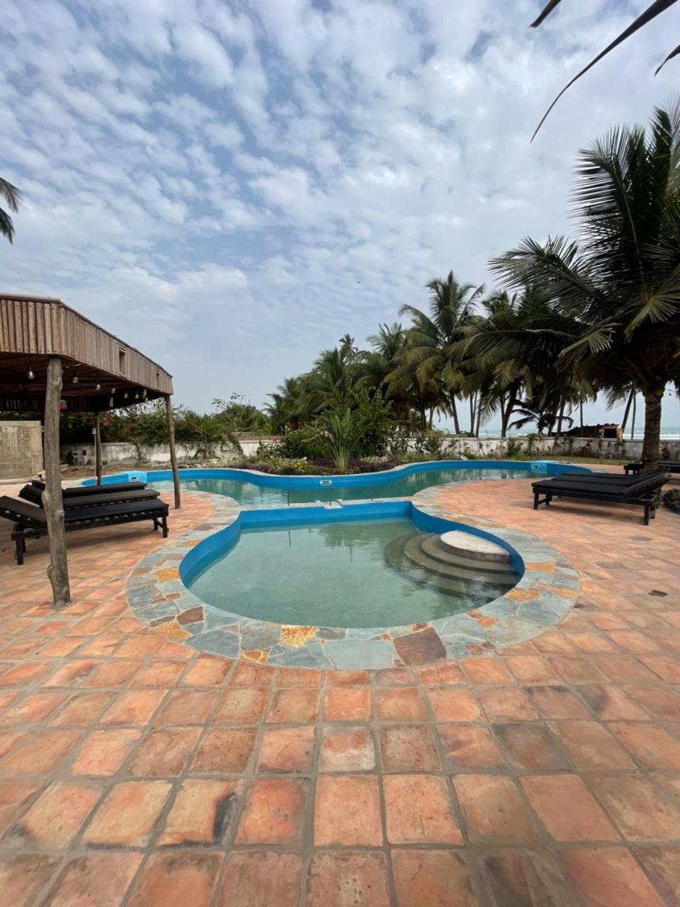 Afiki Hotel Elmina Luaran gambar