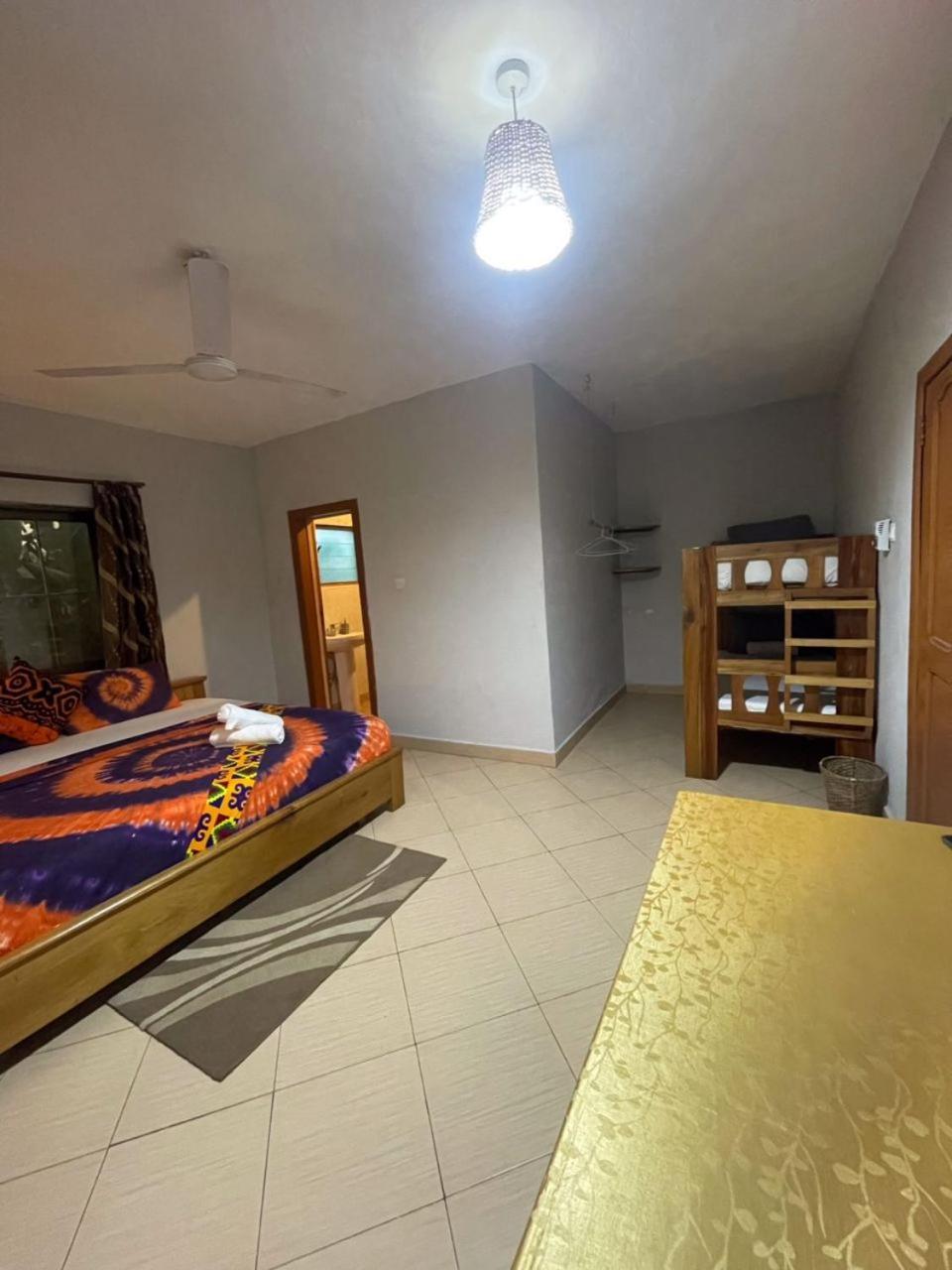 Afiki Hotel Elmina Luaran gambar