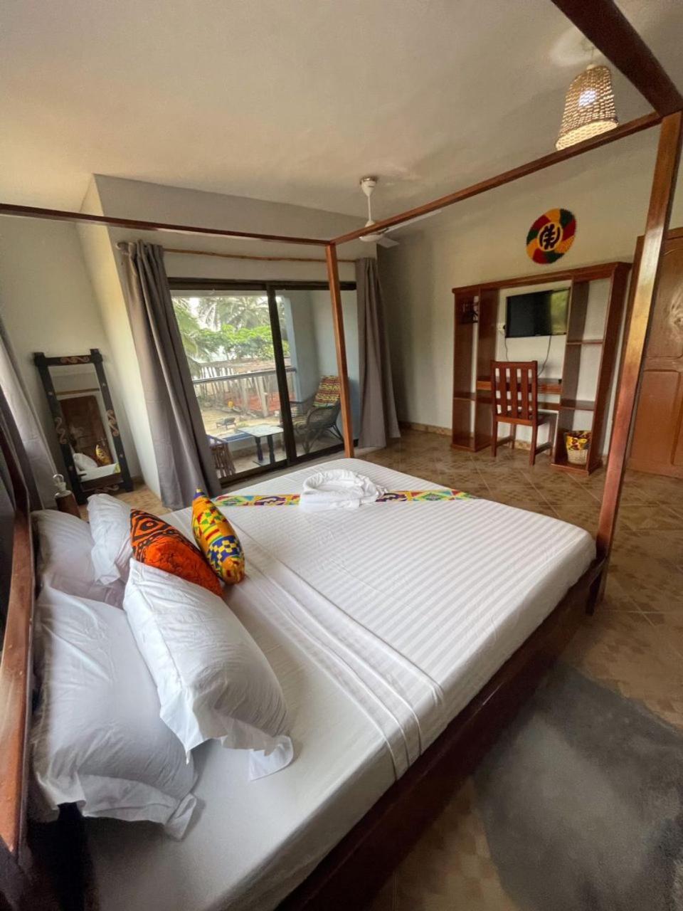 Afiki Hotel Elmina Luaran gambar