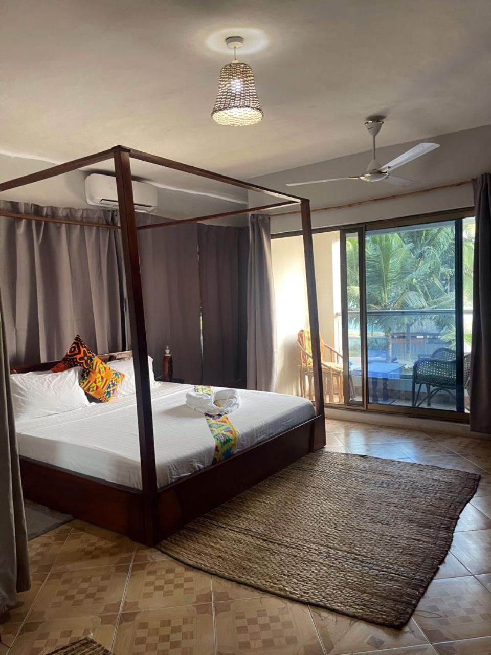 Afiki Hotel Elmina Luaran gambar